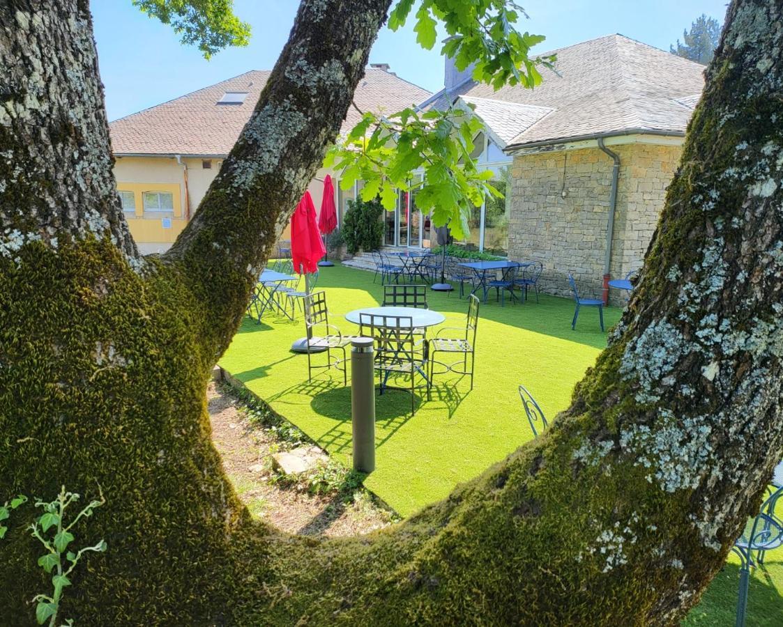 Hôtel Causse Comtal Rodez, The Originals Relais Gages-le-Haut Exterior foto